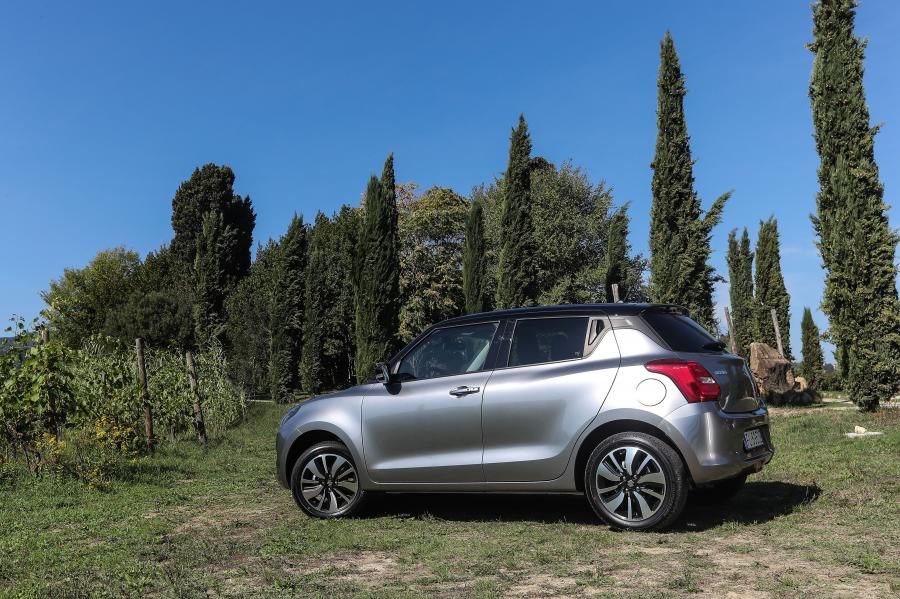  Suzuki Swift AllGrip 2017 года  (WW) (фото 13 из 40)